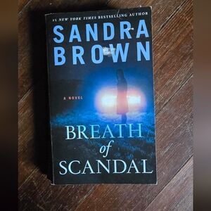 Sandra Brown Breath od Scandal paperback book